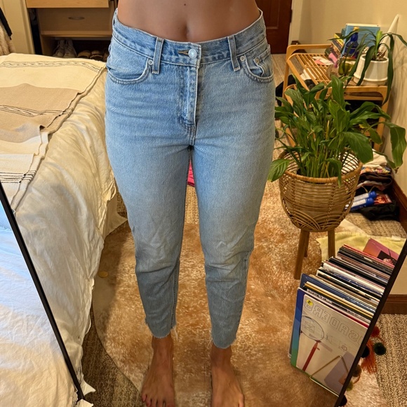 Levi’s Mom Jean - Picture 3 of 6